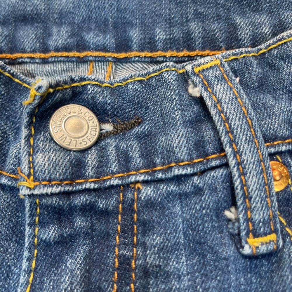 Levis 511 30' Waist Cut Off Denim‎ Shorts sz 10/12 Blue Med Wash Raw Hem Bermuda - Picture 3 of 10
